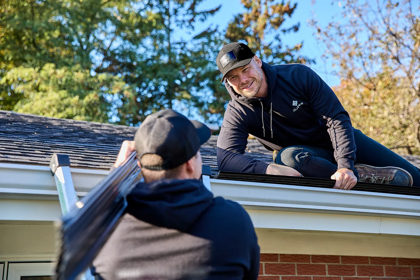 Installation de gouttières adaptée à votre maison par notre équipe locale